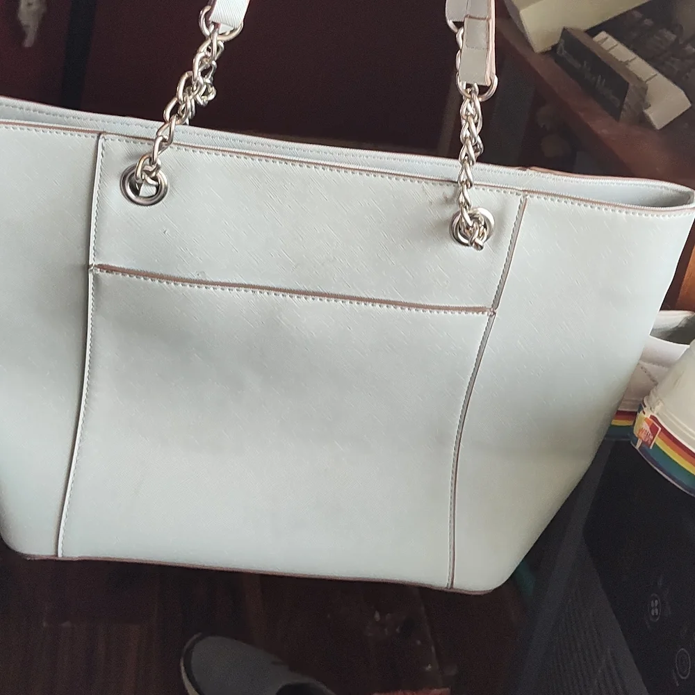 Tote - Picture 2 of 5